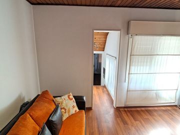TRIPLEX EN VENTA DE 4 AMBIENTES RAMOS MEJIA