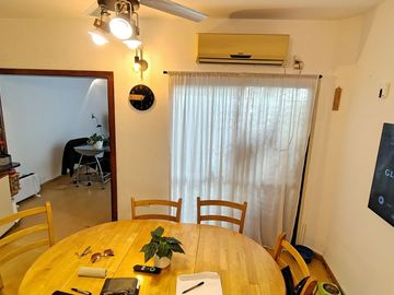 TRIPLEX EN VENTA DE 4 AMBIENTES RAMOS MEJIA