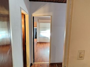 TRIPLEX EN VENTA DE 4 AMBIENTES RAMOS MEJIA