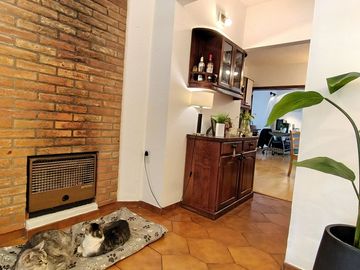 TRIPLEX EN VENTA DE 4 AMBIENTES RAMOS MEJIA