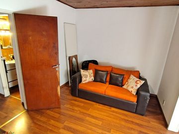 TRIPLEX EN VENTA DE 4 AMBIENTES RAMOS MEJIA