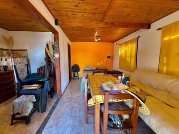 OPORTUNIDAD! CASA CON PILETA EN FUNES TOWN!