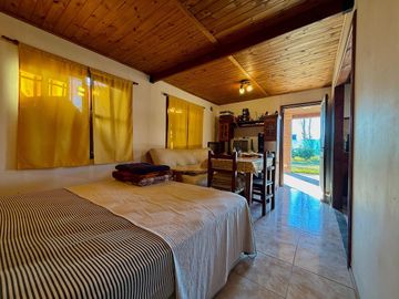 OPORTUNIDAD! CASA CON PILETA EN FUNES TOWN!