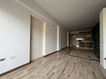 Venta monoambiente Villa Pueyrredón balcón