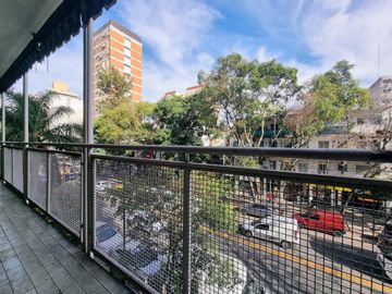 Depto 3 dorm c/dependencia Venta Caballito Cochera