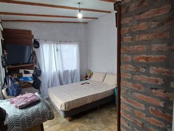 Casa 7 ambientes venta Lanus Oeste