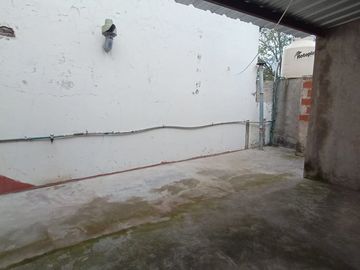 Casa 7 ambientes venta Lanus Oeste