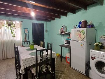 Casa 7 ambientes venta Lanus Oeste