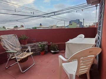 Casa 7 ambientes venta Lanus Oeste