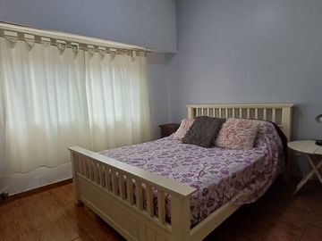 Casa 7 ambientes venta Lanus Oeste