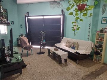 Casa 7 ambientes venta Lanus Oeste
