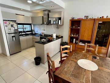 VENTA DEPTO TIPO DUPLEX 3 AMBIENTES MONTE GRANDE