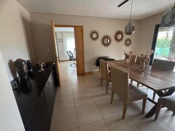 VENTA CASA BARRIO PRIVADO CHACRAS DE CORIA