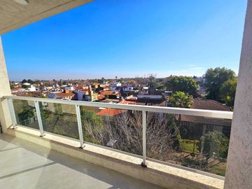 VENTA DEPTO 2 AMB FRENTE ITUZAINGO NORTE C COCHERA