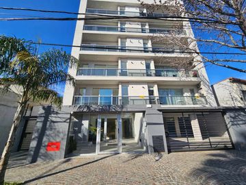 VENTA DEPTO 2 AMB FRENTE ITUZAINGO NORTE C COCHERA