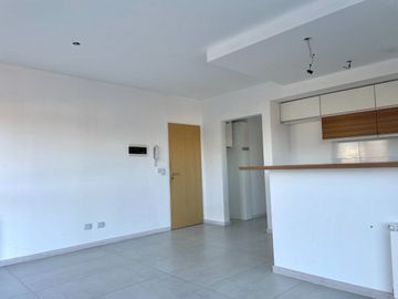 VENTA DEPTO ITUZAINGO NORTE 2AMB BALCON