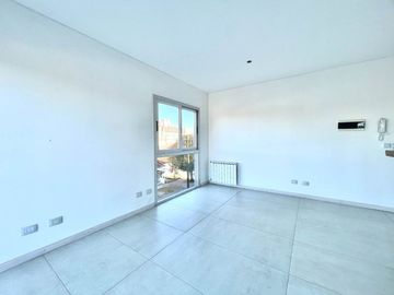 VENTA DEPTO ITUZAINGO NORTE 2AMB BALCON