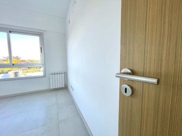 VENTA DEPTO ITUZAINGO NORTE 2AMB BALCON