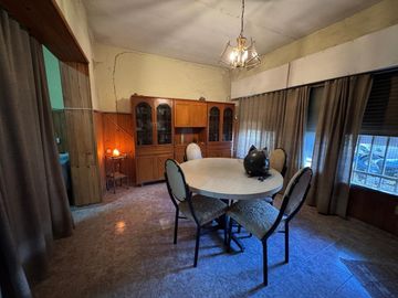 CASA EN VENTA EN ZONA SUR A REFACCIONAR