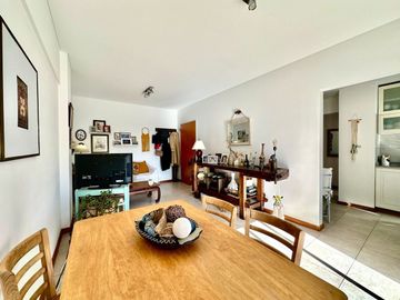 DEPTO EN VENTA 2 AMBIENTES. VILLA BALLESTER