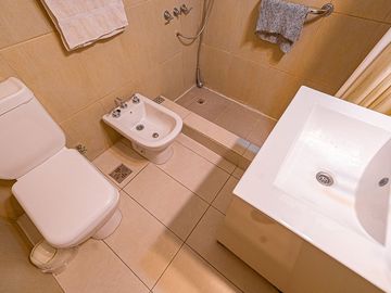 VENTA DUPLEX 4 AMBIENTES CABALLITO COCHERA FIJA