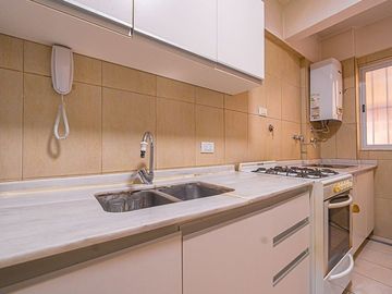 VENTA DUPLEX 4 AMBIENTES CABALLITO COCHERA FIJA