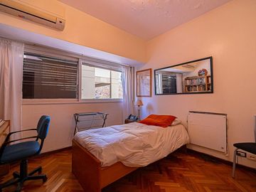 VENTA DUPLEX 4 AMBIENTES CABALLITO COCHERA FIJA