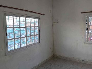 VENTA CASA + 4 DEPTO EN BLOCK  BERAZATEGUI APTO CR
