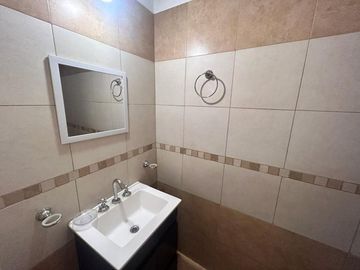 VENTA 3 AMBIENTES CON JARDIN/ COCHERA/ PILAR