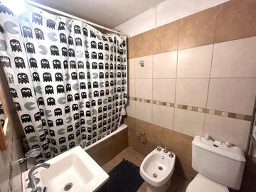 VENTA 3 AMBIENTES CON JARDIN/ COCHERA/ PILAR