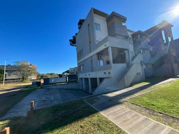 VENTA DEPARTAMENTO 3 AMBIENTES PINAMAR GAS NATURAL