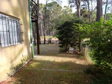 VENTA 4 DEPARTAMENTOS MAS LOTE PINAMAR