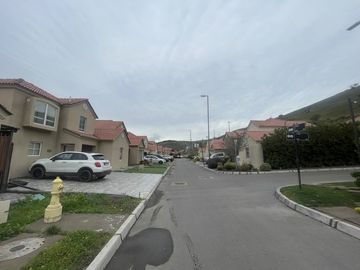Casa en Venta en Venta Casa en Valle Lo Campino – Quilicura