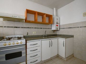 DEPARTAMENTO VENTA LA PLATA 1 DORMITORIO COCHERA