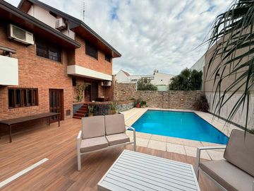 CASA 6 AMB. CON PILETA, PATIO , PARRILLA Y COCHERA