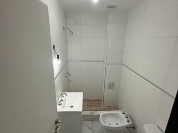 MONOAMBIENTE A ESTRENAR LANUS OESTE