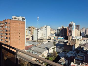 Piso alto-276 m2-2 coch-Apto Crédito-Lanús Centro