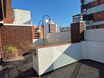 Piso alto-276 m2-2 coch-Apto Crédito-Lanús Centro