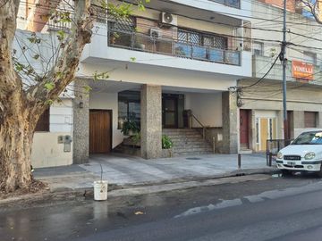 Piso alto-276 m2-2 coch-Apto Crédito-Lanús Centro
