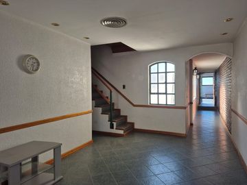 Piso alto-276 m2-2 coch-Apto Crédito-Lanús Centro