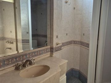 Piso alto-276 m2-2 coch-Apto Crédito-Lanús Centro
