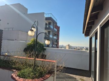 Piso alto-276 m2-2 coch-Apto Crédito-Lanús Centro