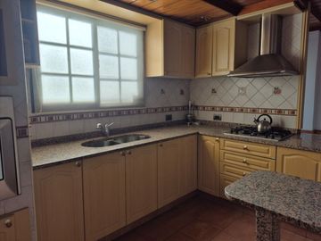 Piso alto-276 m2-2 coch-Apto Crédito-Lanús Centro