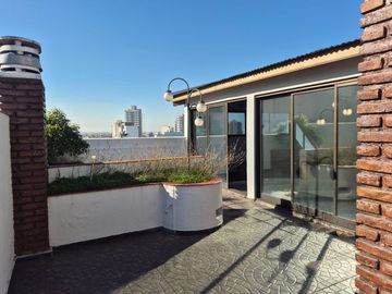 Piso alto-276 m2-2 coch-Apto Crédito-Lanús Centro