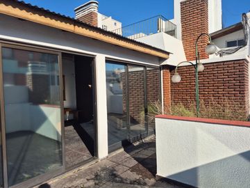 Piso alto-276 m2-2 coch-Apto Crédito-Lanús Centro