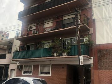 DEPARTAMENTO DE 3 AMB C/FTE EN VENTA LANUS CENTRO