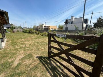 Imperdible Casa doble lote amueblada en Domselaar