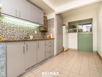 VENTA DUPLEX A LA CALLE !!