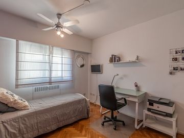 VENTA dpto 4 amb.c/dep Luz y Sol Caballito