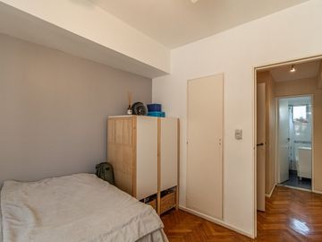VENTA dpto 4 amb.c/dep Luz y Sol Caballito